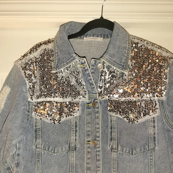 Veveret Denim Jacket With Sequin Detail Size Small Or Medium NWOT New - Picture 6 of 13
